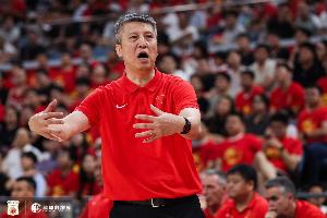 羊城晚报:中国男篮对传切限制不足 连续失误和罚球不进险失胜果