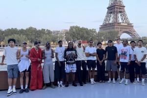 戈贝尔豪横!华子领衔的“观光团”光球员就13人 已经呆一周了