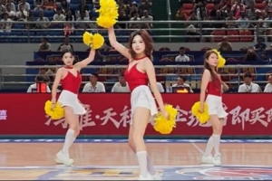媒体人晒夏联啦啦队表演视频:爱看的CBA啦啦宝贝系列限时返场
