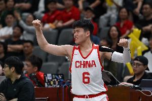 抓紧找回状态!陈昱休3场亚洲杯小组赛7中0 就靠罚球拿到2分