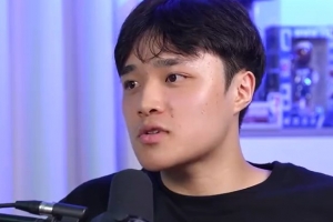 王奕博?林韦恺:队内主力后卫被网暴到压力过大 练球都心不在焉