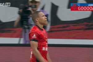 成都“姆巴佩”启动!韦林顿低射破门,蓉城2-1再度领先申花