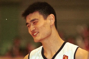 刘翔也要2选1!上海还曾给NBA开条件 选姚明得帮忙找外援&建场馆