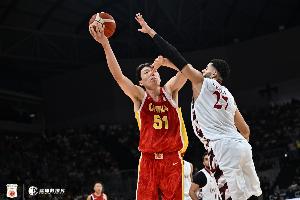 体坛周报:杨瀚森引领中国男篮大胜 打黎巴嫩将是一场硬仗