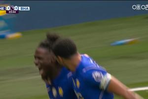 拉维亚角球乱战捅射破门,切尔西1-0领先布莱顿