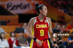媒体人:中国女篮这比赛内容真的有太多需要总结的 但好在命够硬