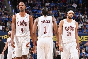 哈登究竟更适合搭档阿伦还是莫布里?骑士新赛季轮换试验值得关注