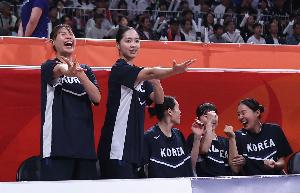 杨毅:亚运会韩国男女篮双冠 东亚篮球现在比的是谁退步速度更快