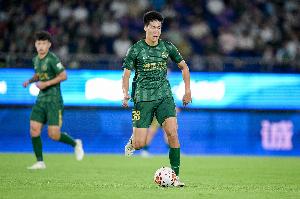 新面孔+1!21岁张瑷晖先发对阵新西兰,解锁国足一线队首秀
