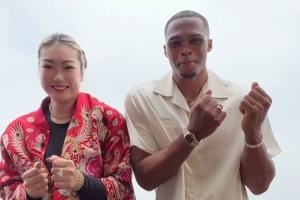 梦幻联动!李梦威少合拍手势舞:Project B的家人 欢迎来到我的家