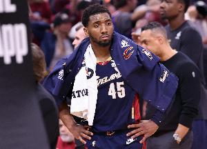 Shams:骑士球星米切尔与阿迪签下多年续约合同
