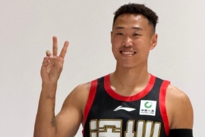 新赛季越来越近!深圳男篮官拍日 期待成片