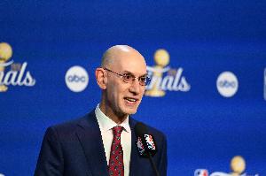 萧华:有人竟能押注教练何时被解雇 NBA必须对博彩市场拥有控制权