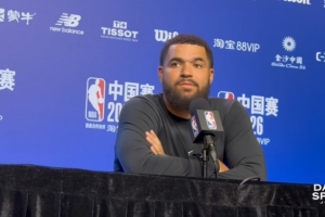 范弗里特:欧文仍在为NBA后卫设定标准 他是我非常钦佩和尊重的人