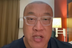 马健:湖人目前化学反应比76人要好 后者像一辆四台发动机的汽车