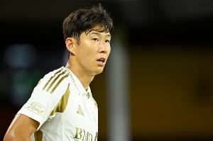 孙兴慜造红牌仍遭痛批!4次过人全败获洛杉矶FC队内最低分