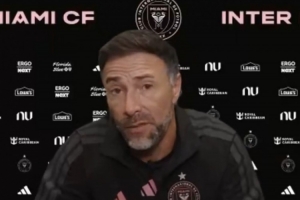 迈阿密主帅谈球队下半场总迟到:绝不能再发生,我也很恼火
