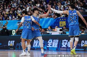 媒体人:北京关键时刻硬解能力明显提升 要早日找到球权分配模式