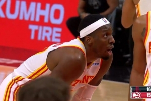 神来之笔!杰伦·约翰逊妙传奥孔武 后者篮下巧打小史密斯神奇2+0